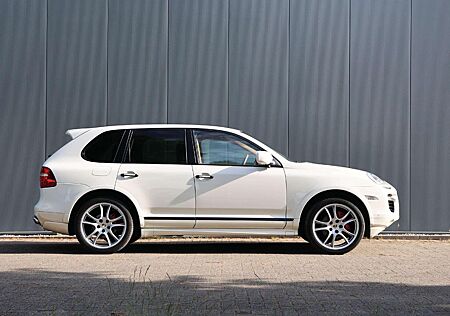 Porsche Cayenne GTS 4.8i V8 Tiptronic S