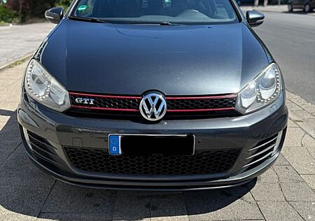 VW Golf Volkswagen 2.0 TSI DSG GTI KeylessGo