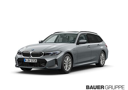 BMW 330 e xDrive M Sport Touring AHK ACC HUD Pano Hi