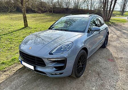 Porsche Macan GTS 3.0 PDK | 1. Hand | EZ 07/2018