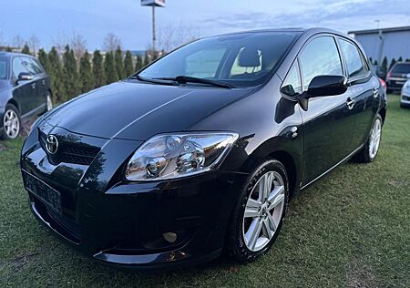 Toyota Auris D-CAT 1Hand 114.000 Km NEU TUV