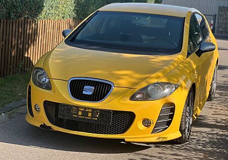 Seat Leon 2.0 T FSI FR/18*Zoll/Sportsitze/Xenon/GELB/