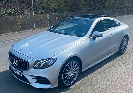 Mercedes-Benz E 220 E 220d Coupe 4MATIC AMG Pano 360 Grad Burmeste