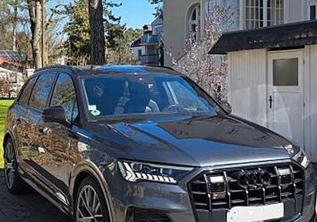 Audi SQ7 TDI quattro tiptronic -