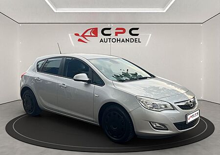 Opel Astra J Lim. 5-trg. Fun