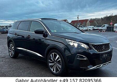 Peugeot 3008 GT line. Panorama// 7 Sitze