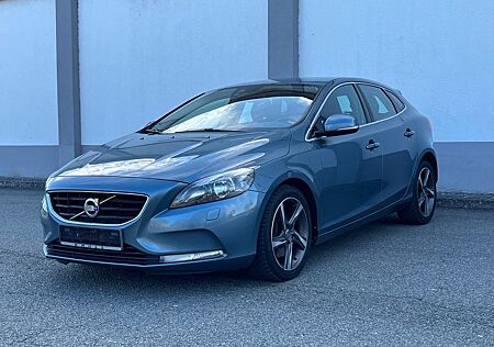 Volvo V40 Momentum