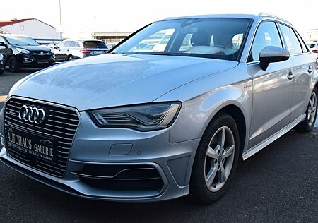 Audi A3 Sportback e-tron*LED*ACC*TEILLEDER*NAVI