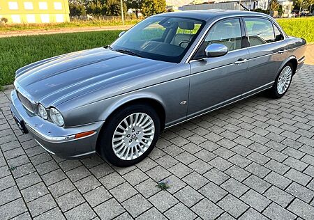 Jaguar XJ8 Facelift (X356) LWB gepflegt aus Rentnerhand