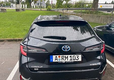 Toyota Corolla 2,0 Hybrid Team Deutsch Touring Spor...