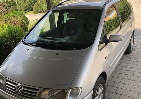 VW Sharan Volkswagen 1.9TDI Tour