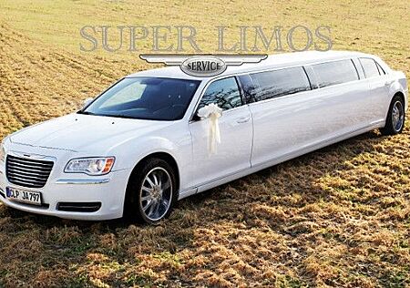 Chrysler 300C gebraucht kaufen Chrysler 300C Stretchlimousine weiß
