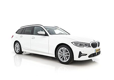 BMW 330e 330 3-serie Touring (INCL-BTW) *LUXURY-LEAT