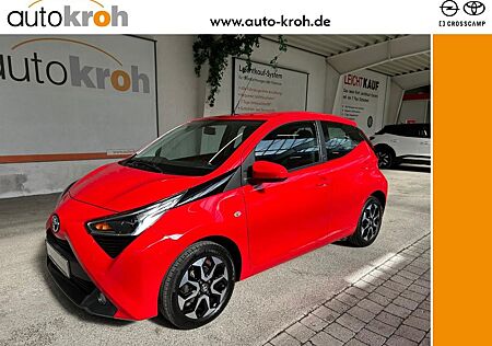 Toyota Aygo (X) -play Team D Busniess P. Kamera