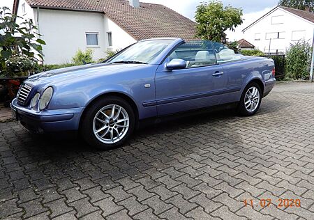 Mercedes-Benz CLK 230 KOMPRESSOR ELEGANCE Elegance