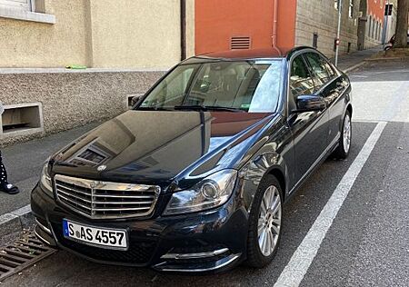 Mercedes-Benz C 350 4MATIC ELEGANCE Autom. ELEGANCE