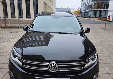 VW Tiguan Volkswagen 2.0 TDI 4-Motion 140 PS (103 kW)