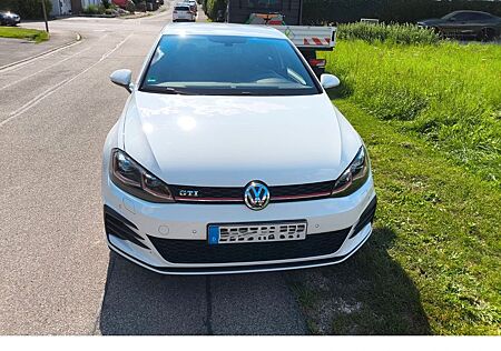 VW Golf Volkswagen 2.0 TSI BMT GTI Performance GTI Performance