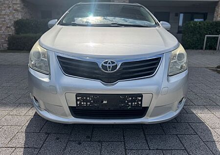 Toyota Avensis Kombi Executive