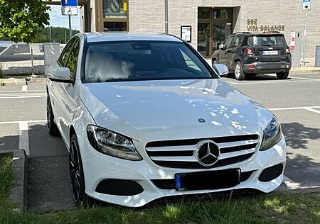 Mercedes-Benz C 180 -