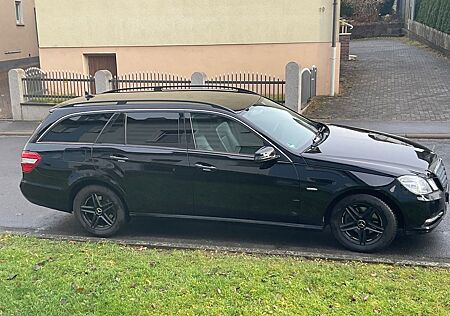 Mercedes-Benz E 220 CDI T-Modell, 7 Sitzer