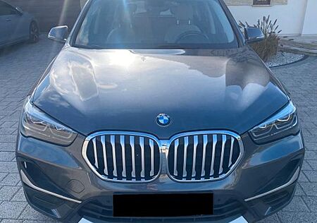 BMW X1 Baureihe xDrive 25 e xLine*LED*NAVI*AHK*