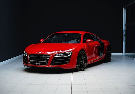 Audi R8 V10 5.2FSI S tronic quattro/Kamera/B&O/Carbon