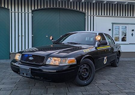 Ford Crown Victoria Police / TÜV NEU / ROSTFREI / P71