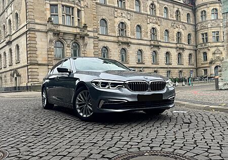 BMW 520 5er // *GARANTIE* *HeadUp*Harman/Kardon*