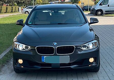 BMW 330d xDrive Automatic , Panorama, HeadUp