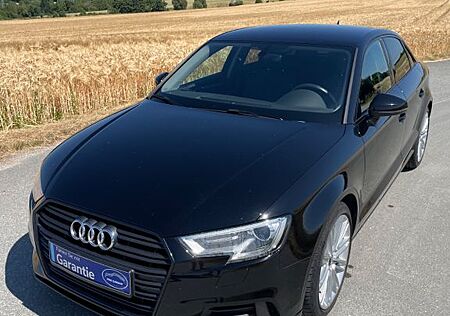 Audi A3 Limousine Sport NAVI Xenon Garantie