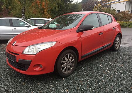 Renault Megane III Lim. 1.6 Tomtom Edition