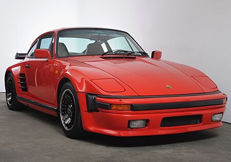 Porsche 911 Urmodell 930 turbo Werksflachbau