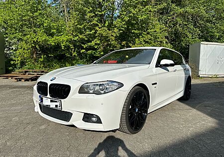 BMW 530d xDrive Touring M-Paket*KAMERA*NAVI*HEAD-UP*