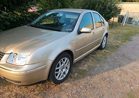 VW Bora Volkswagen 1.6 Highline