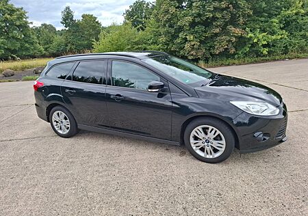 Ford Focus 1,0 EcoBoost 74kW Ambiente Turnier Amb...