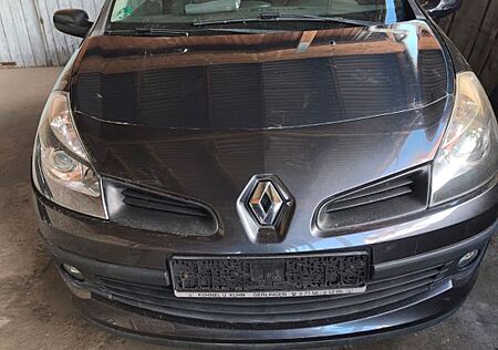 Renault Clio Expression 1.2 16V 55kW Expression