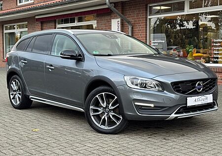 Volvo V60 CC V60 Cross Country Pro/Navi/RFK/ACC/LED/Leder/AHK