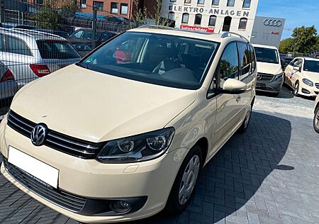 VW Touran Volkswagen 1.6TDI Automatic/Navi/Panoramadach /Euro5