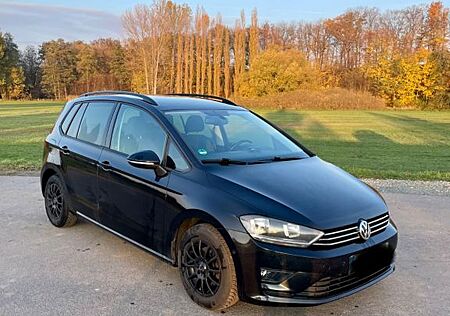 VW Golf Sportsvan Volkswagen 1.6 TDI Comfortline BlueMotio...
