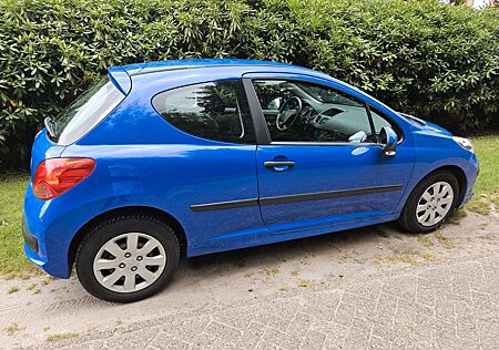 Peugeot 207 sparsamer Stadtflitzer mit frischen TÜV