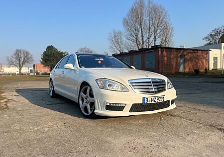 Mercedes-Benz S 500 L -