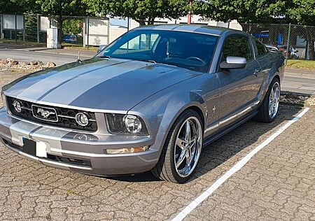 Ford Mustang V6 California Special