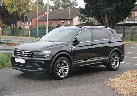 VW Tiguan Allspace Volkswagen 2.0TDI R-LINE 7SIT*PANO*360*LED