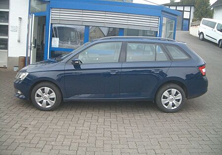 Skoda Fabia Combi Tüv + Zahnriemen neu