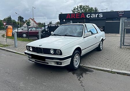 BMW 320 i Cabrio*RADIO*LEDER*HARDTOP
