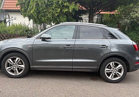 Audi Q3 2.0 TDI S tronic quattro sport