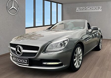 Mercedes-Benz SLK 250 ILS+PANO+PDC+AMBI+ALARMANL.+SPIEGEL+SHZ+