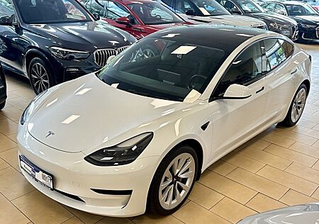 Tesla Model 3 RWD ACC Leder Pano LED R.Cam Wärmepumpe