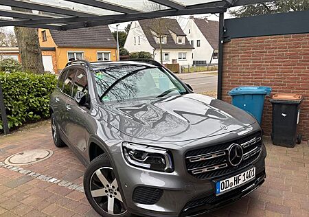 Mercedes-Benz GLB 200 DCT - mit Garantie, Panorama Dach,